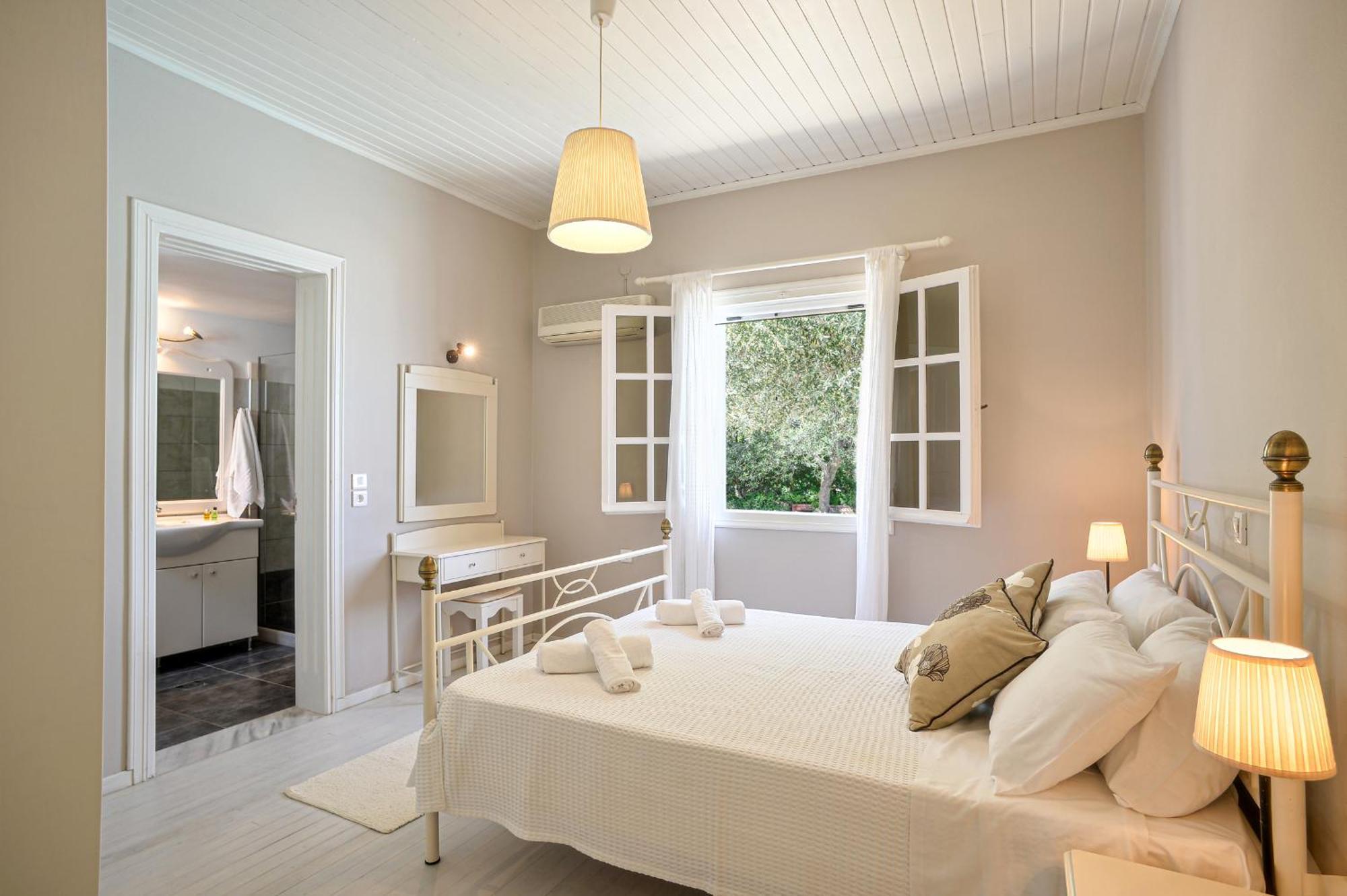 Lioniskari Seaviews - Paxoi'S Private Pool Oasis Villa Porto Ozias Ngoại thất bức ảnh